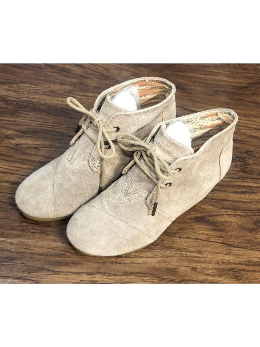 Womens TOMS Desert Wedge Ankle Bootie SZ 6.5 Lace up Suede Neutral Minimal